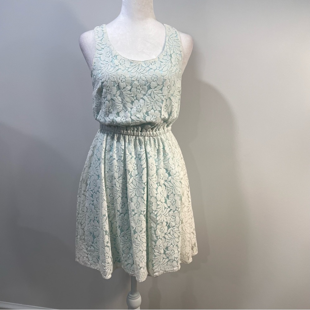 H&M Lace Divided Dress White Sheer Floral Baby Blue Lining Sleeveless Dress Med.